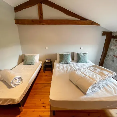 Des Ollieres Casa vacanze *