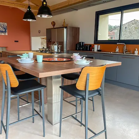 Des Ollieres Casa vacanze *
