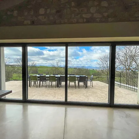 Des Ollieres Casa vacanze *